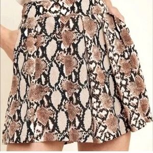 Hayden Snake-Print Shorts with Pockets and Front Pleats Medium